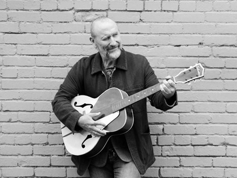 Colin Hay and Hannah Rarity