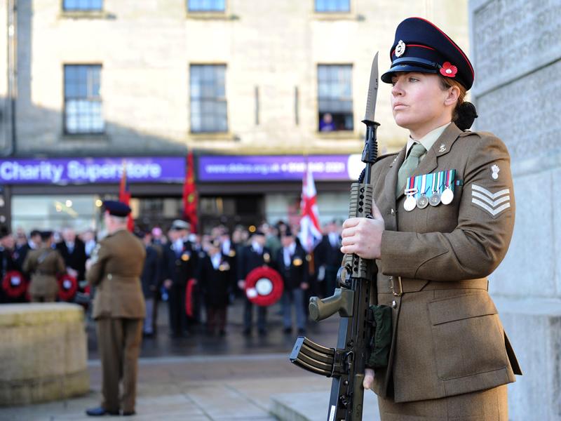 Hundreds pay their respects to the Armed Forces in Renfrewshire