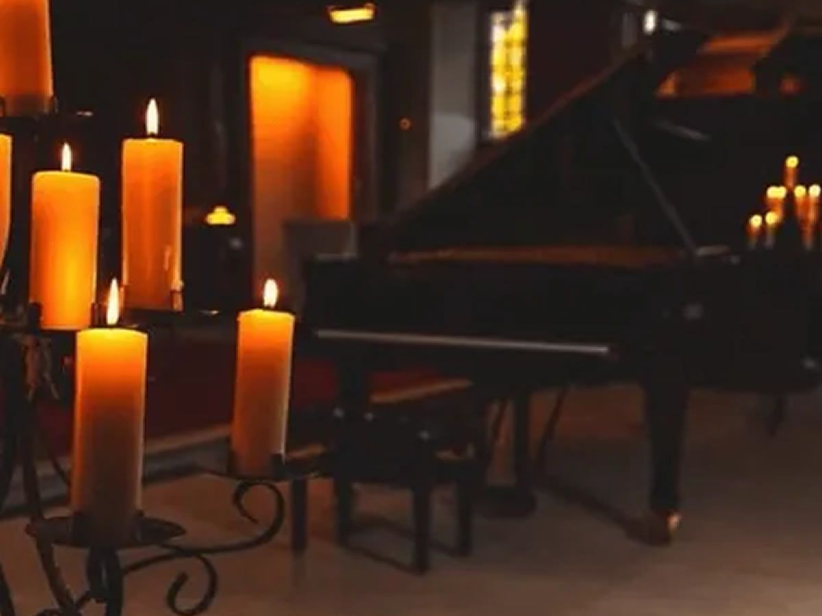 Chopin & Champagne by Candlelight
