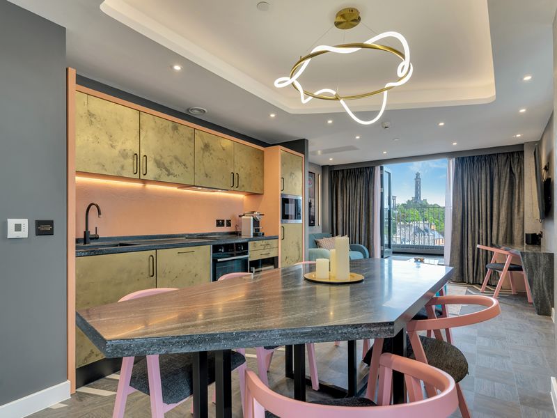 Roomzzz Aparthotels officially opens its doors in Edinburgh