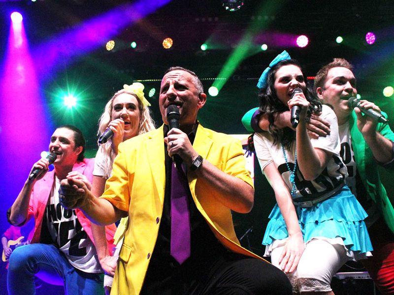 80s Live! relives the sights, sounds and fashion of the eighties live on stage