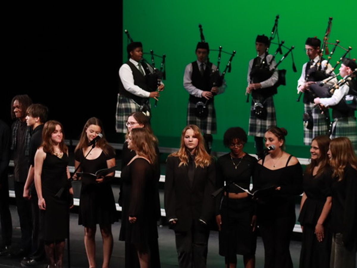 Helix Choir and Bagpipe Band