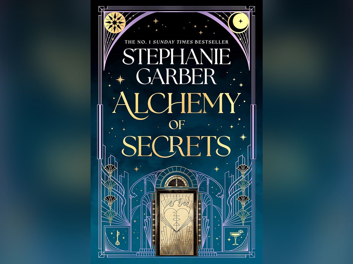 Meet Stephanie Garber at Waterstones Glasgow Sauchiehall Street