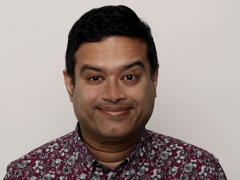 Paul Sinha: Hazy Little Thing Called Love