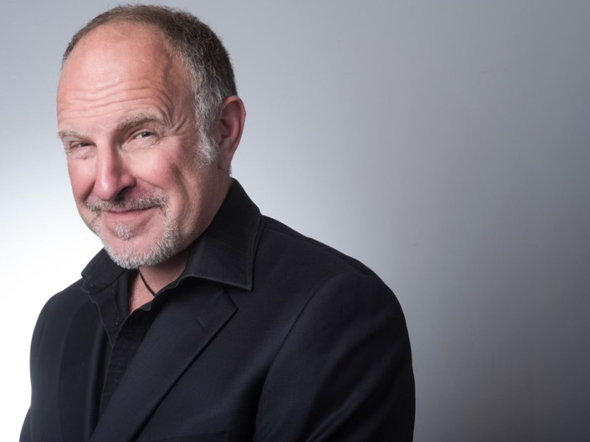 Simon Evans is Staring at the Sun