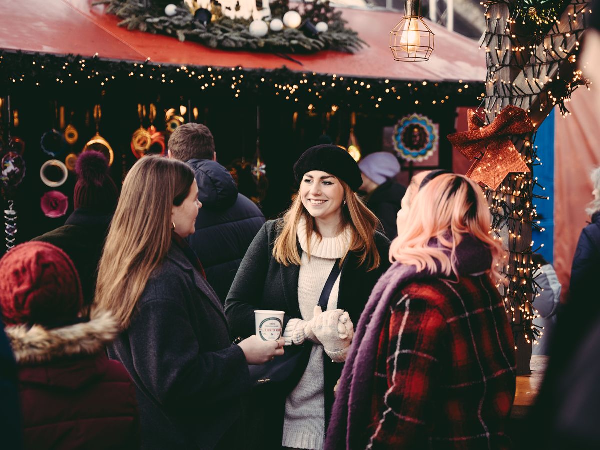 Red Hot Chilli Pipers headline free weekend of celebrations with Christmas ceilidh and market