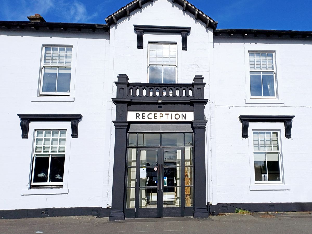 Castlecary Hotel