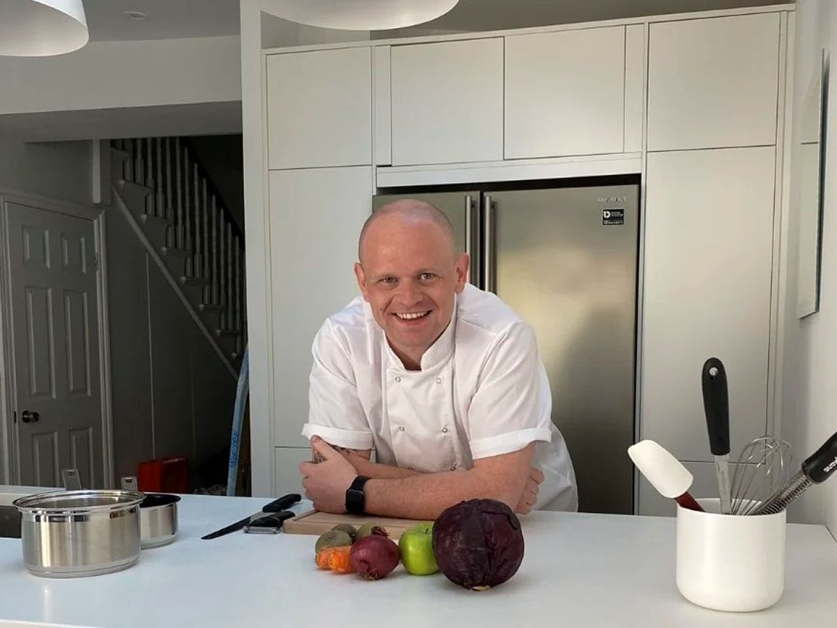 The Sunday Blas Club - An Elevated Sunday Roast Served Family-style With Polish And Warmth