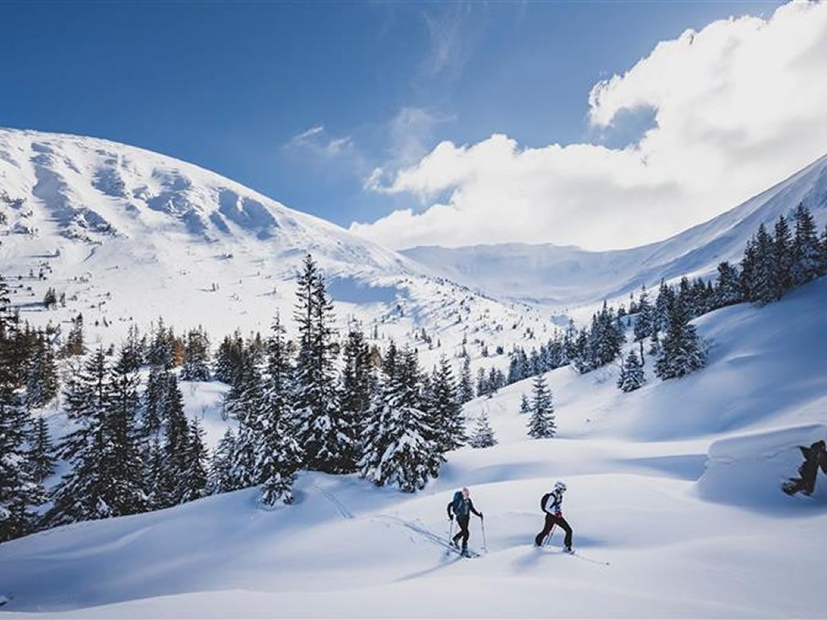 Kendal Mountain Tour 2026