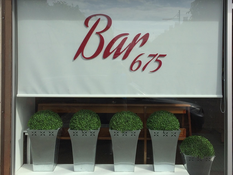 Bar 675