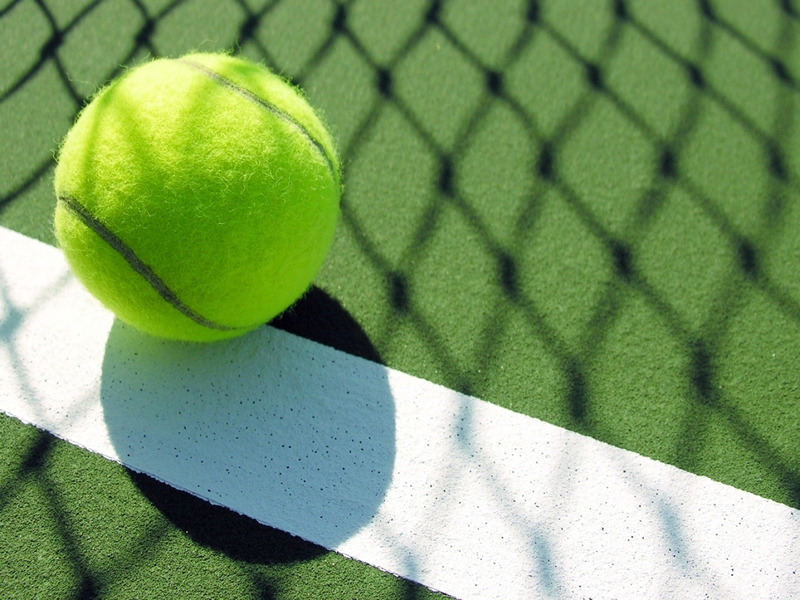 New tennis courts for Rouken Glen Park