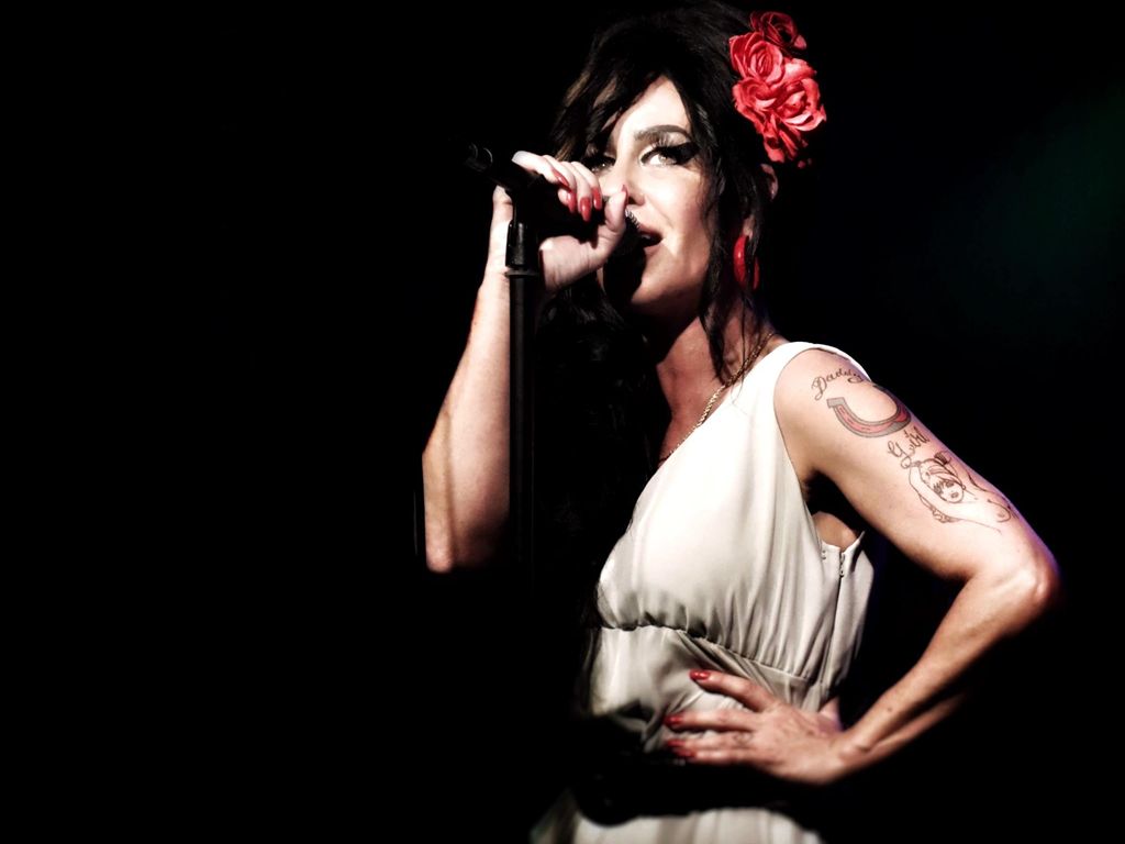 The Amy Winehouse Experience Live