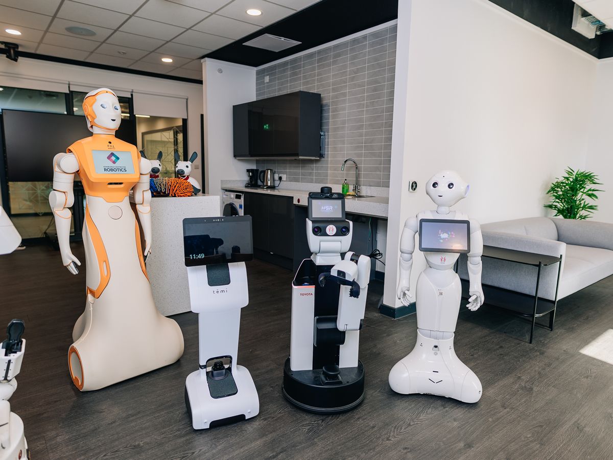 The top Human Robot Interaction (HRI) experts in the World unite in Edinburgh