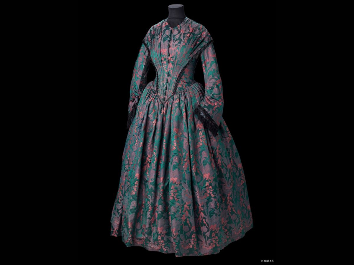 Specialist Tour: Chronology of Fashion: 1840-1850