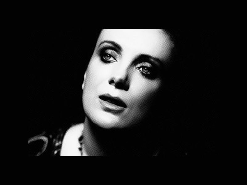 Piaf - Christine Bovill