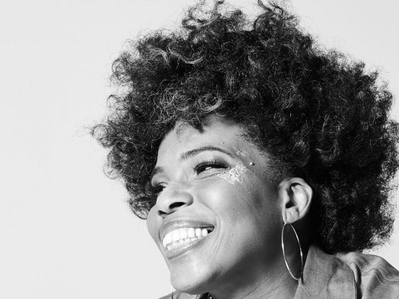 Macy Gray and the California Jet Club