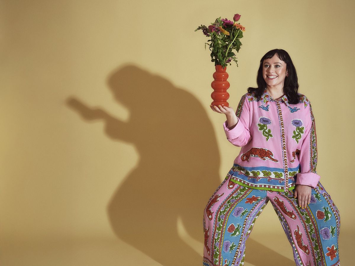 Amy Annette: Busy Body