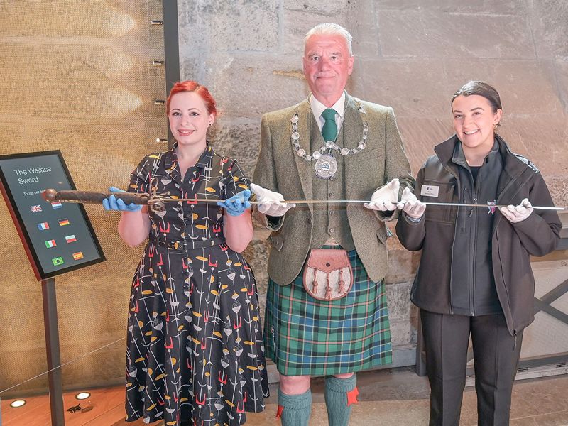 Historic sword returns to National Wallace Monument