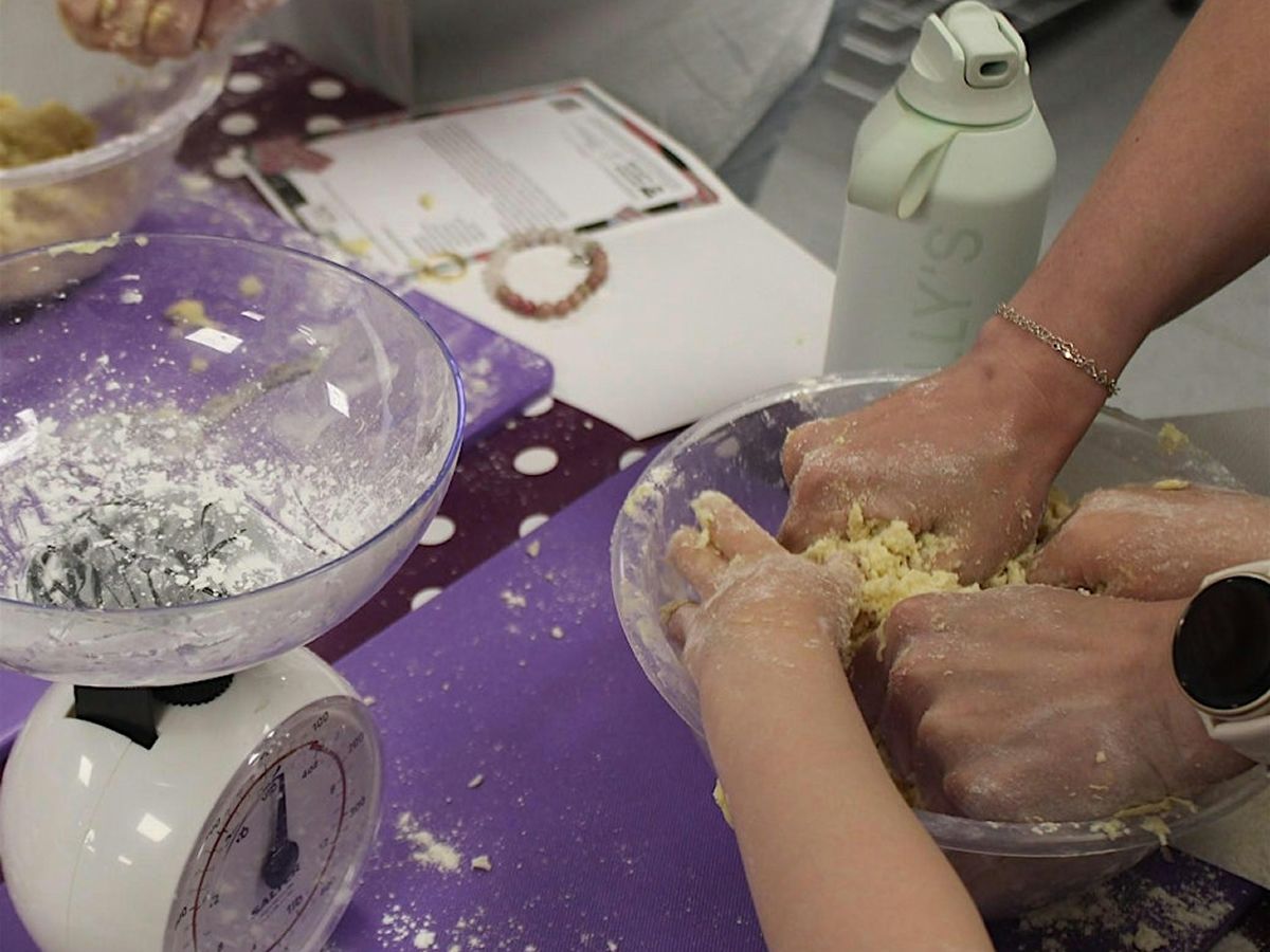 Family Baking Session: Bake Chocolate Marshmallow Teacakes with Jaz Spears