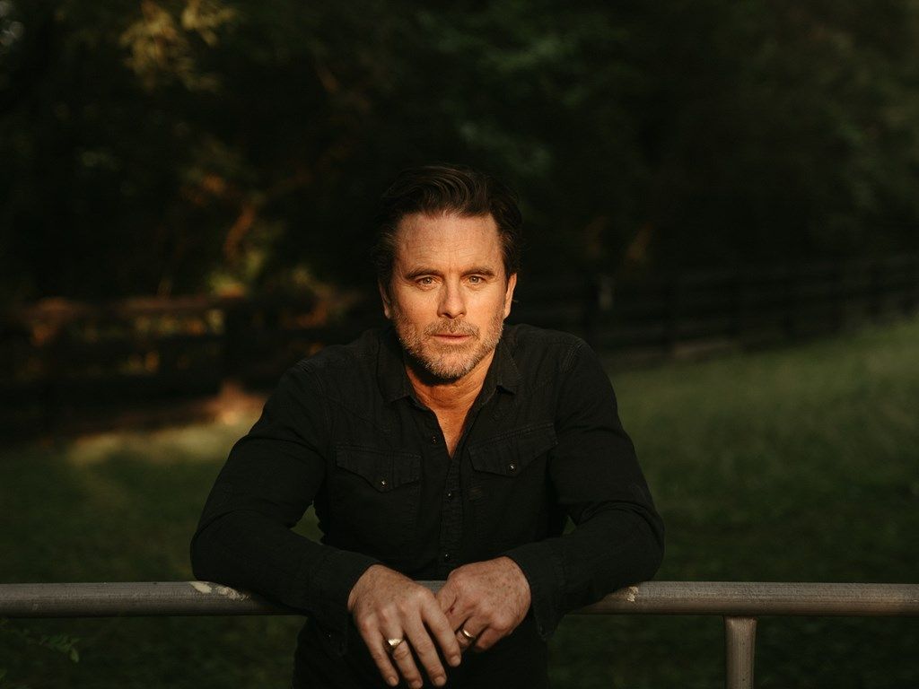 Charles Esten