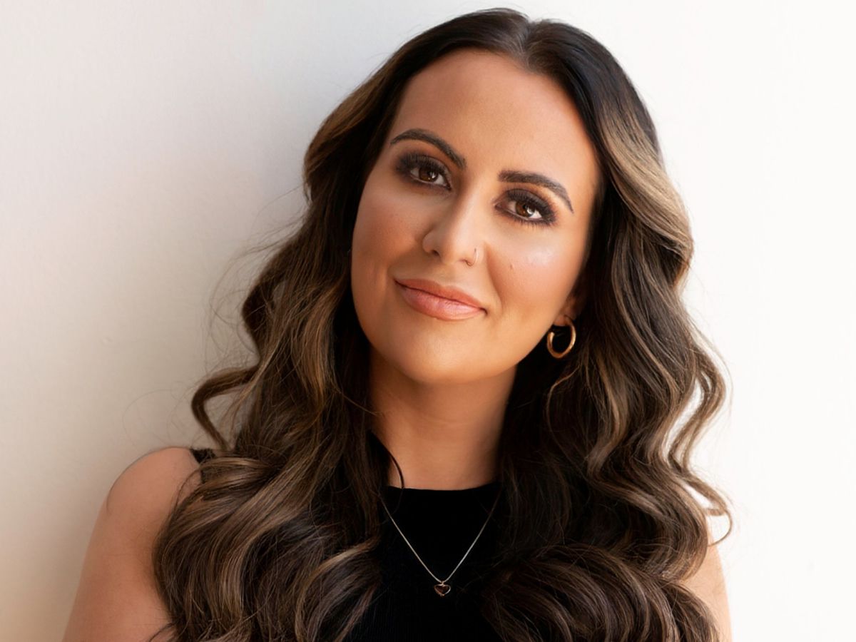 Bookface Sip & Swap With Sophie Gravia