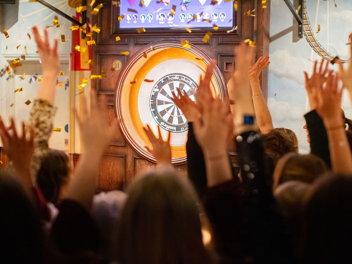 Flight Club is giving out hundreds of prizes on the streets of Glasgow in October