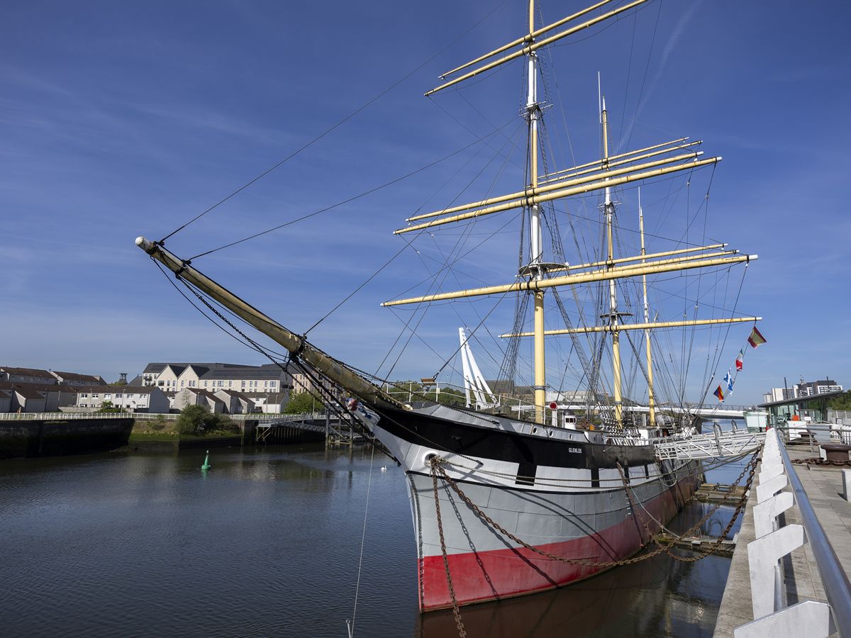 The Tall Ship Glenlee wins top regional tourism award
