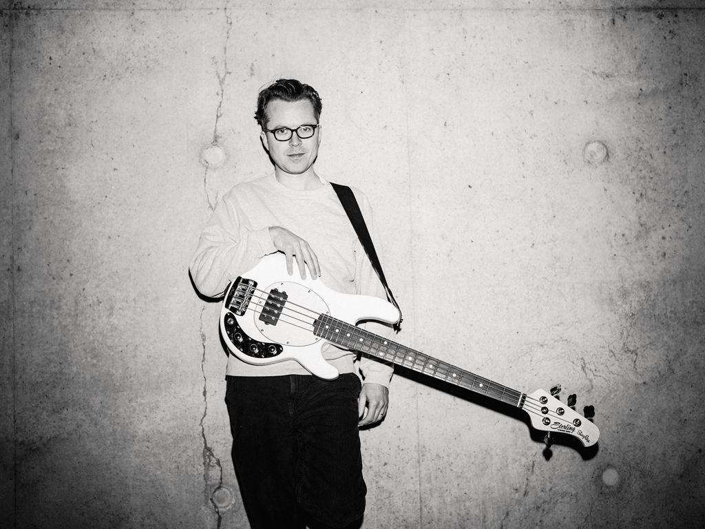 Tom Vek
