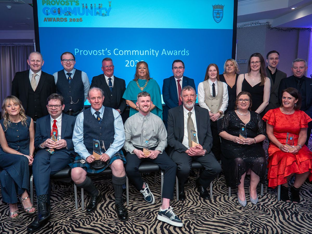 Inspirational community members recognised by Renfrewshire Provost Lorraine Cameron