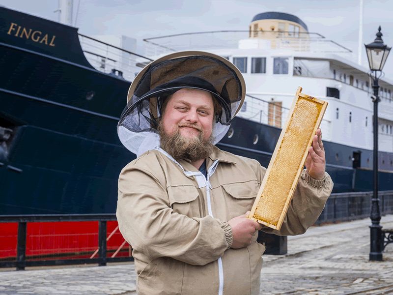 Edinburgh Honey Company gets World Bee Day afloat with Fingal