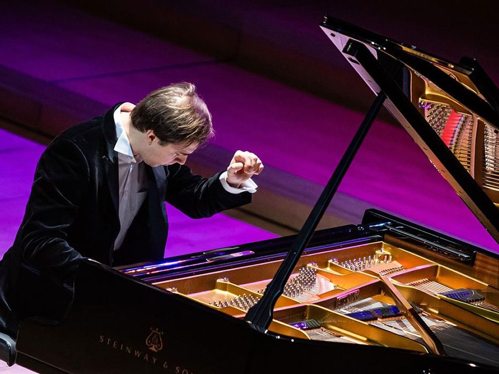 Piano Festival: Raymond Ali Liszt Piano Competition