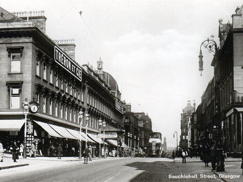 A Short Walk down a Long Street: Sauchiehall Street Guided Walk - POSTPONED