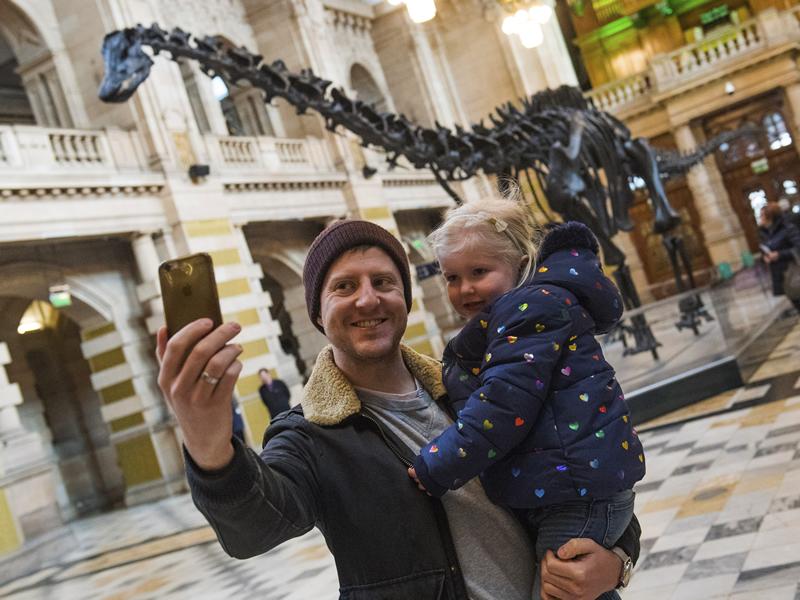 Glasgow smashes Dippy record in six weeks!