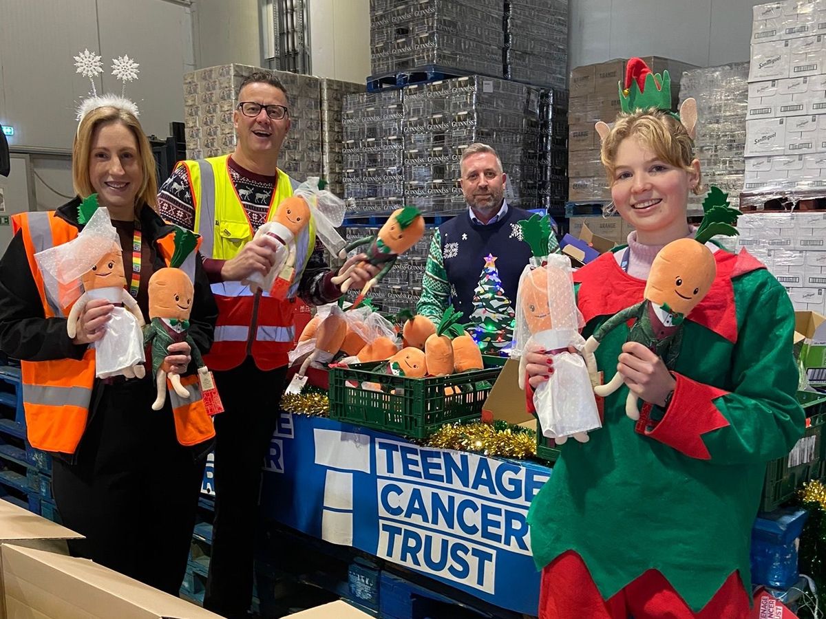 Teenage Cancer Trust units in Glasgow receive festive surprise from Aldi
