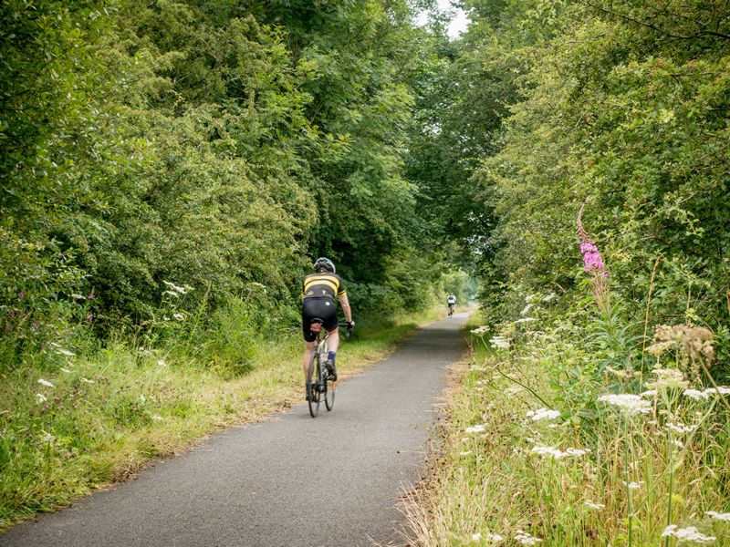 Praise as active travel campaign in Renfrewshire passes 750 members
