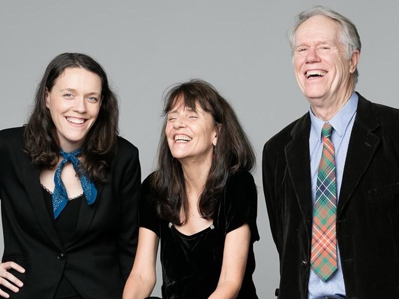 Loudon Wainwright III, Suzzy Roche, Lucy Wainwright Roche: All In A Family