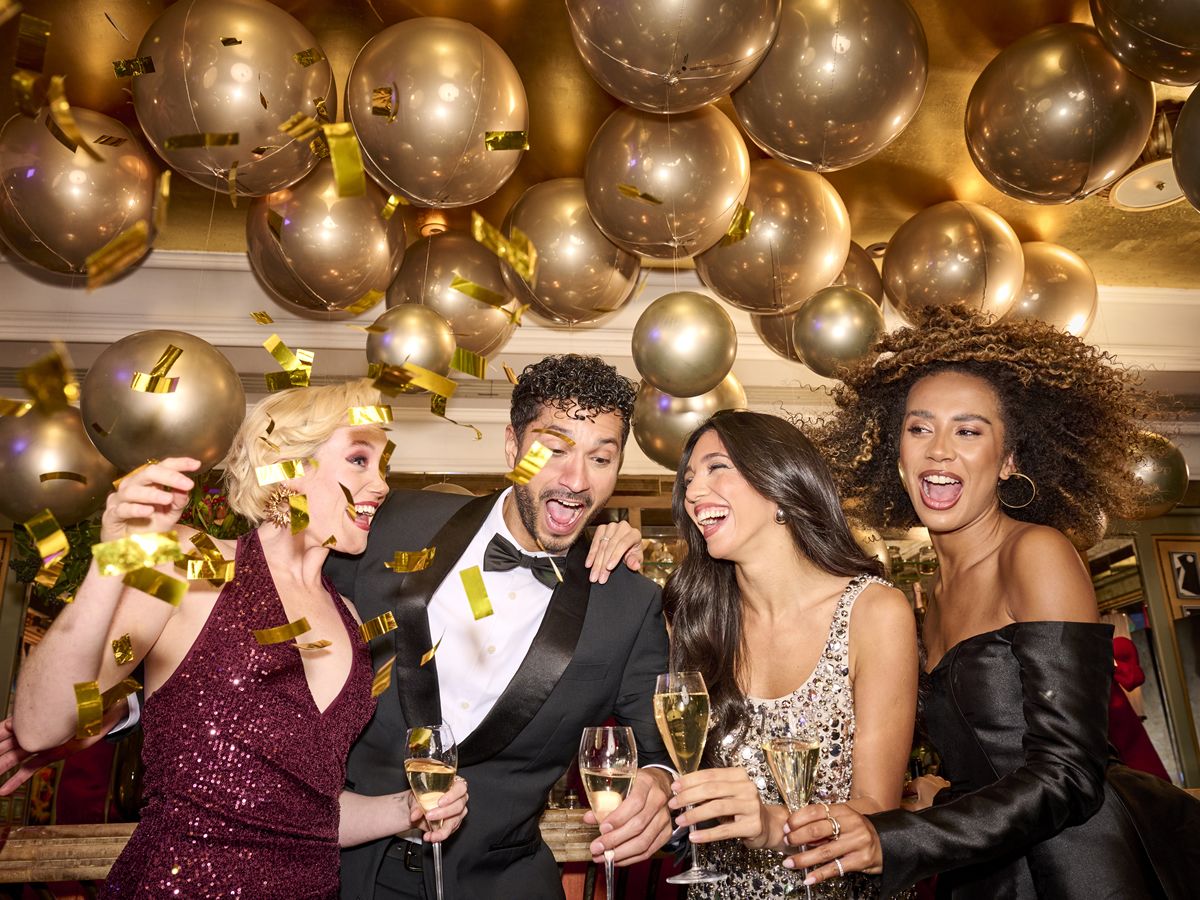 Celebrate the New Year with a sparkling experience at The Ivy Glasgow