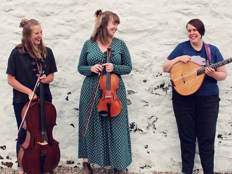 Soundhouse: Lyre Lyre