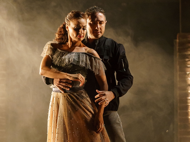 Vincent Simone & Flavia Cacace bring Tango Moderno to Edinburgh Playhouse