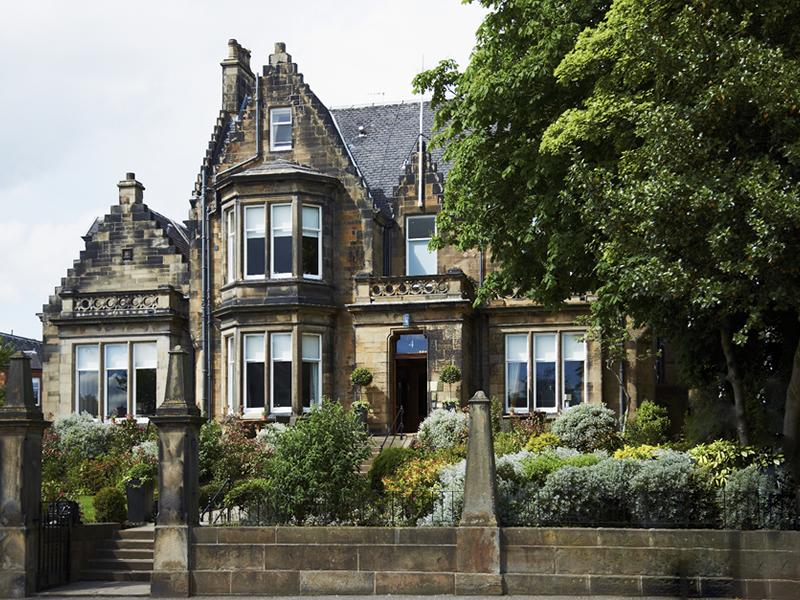 Dunstane Houses in Edinburgh introduce half price getaways for locals