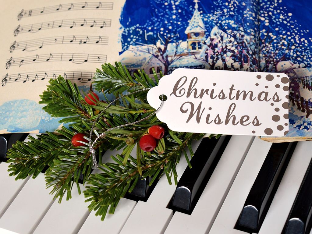 Christmas Piano Classics by Candlelight