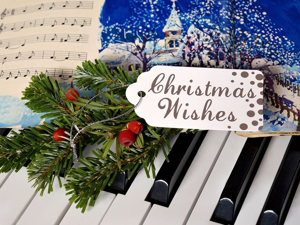 Christmas Piano Classics by Candlelight