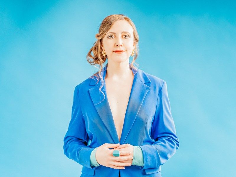 Siobhan Miller with Gnoss
