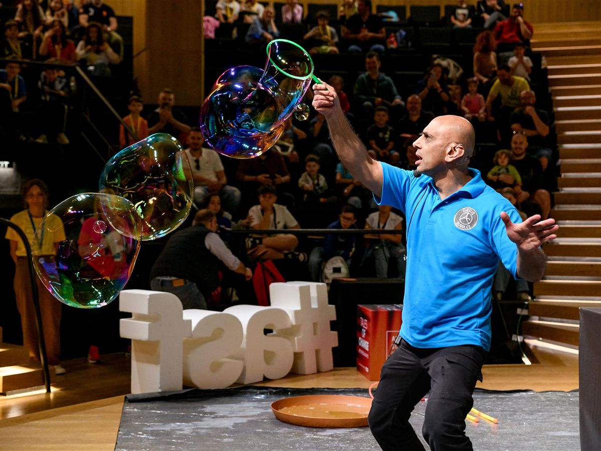 The Ultimate Bubbles Show