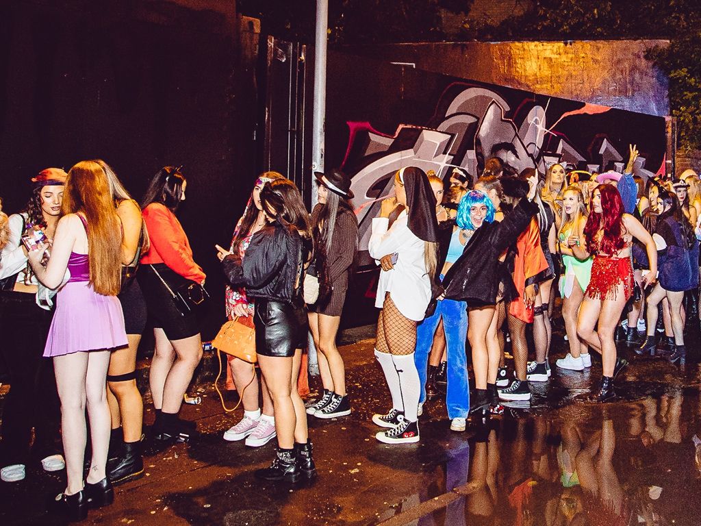 Freakshow Halloween Rave
