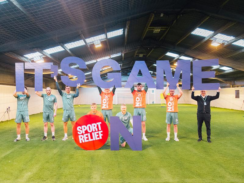 It is Game On Edinburgh: Hibs show their support for Sports Relief 2020